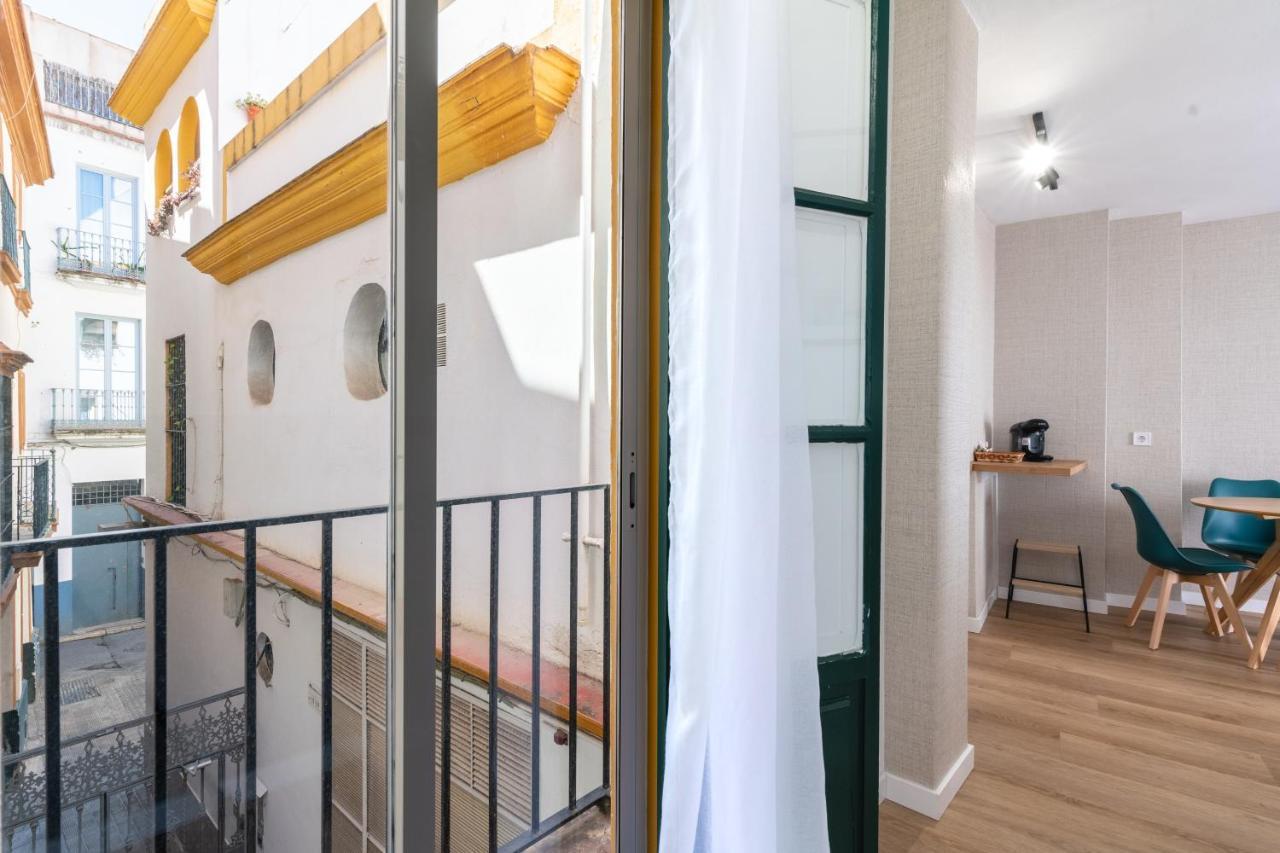 Bt Alfalfa Excelente Ubicacion Ideal Para Parejas Sevilla Kültér fotó
